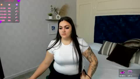 Charlotte Mayers online show from 13, 9, 2025