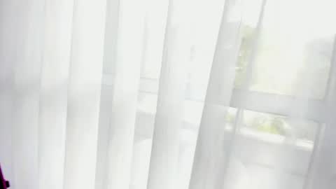 Snapshot of charlotte_tiller chatting on 24, 4, 2026 Yuli online show from 24, 4, 2026