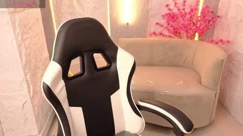 Online 800 to 1400 online show from 22, 9, 2025
