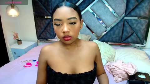 charlotte_walker1 online show from 24, 9, 2025