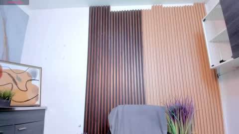 Snapshot of charlotte_whitee1 chatting on 20, 12, 2024 Charlotte Everyday From 0700 to 1300 Col Time online show from 20, 12, 2024
