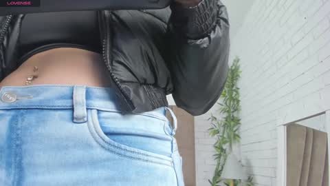 Snapshot of charlotte_whitee1 chatting on 10, 1, 2025 Charlotte Everyday From 0700 to 1300 Col Time online show from 10, 1, 2025