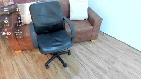 Snapshot of charlotte_whitee1 chatting on 26, 2, 2025 Charlotte Everyday From 0700 to 1300 Col Time online show from 26, 2, 2025