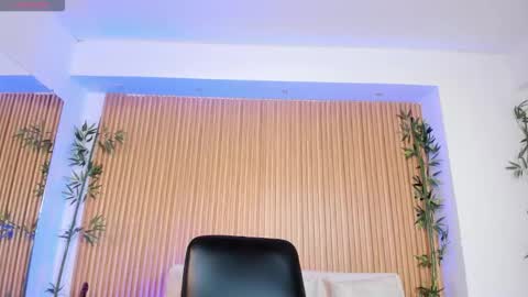 Snapshot of charlotte_whitee1 chatting on 14, 10, 2025 Charlotte Everyday From 0700 to 1300 Col Time online show from 14, 10, 2025