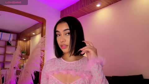 Snapshot of charlotteg18 chatting on 9, 5, 2026 Charlote online show from 9, 5, 2026