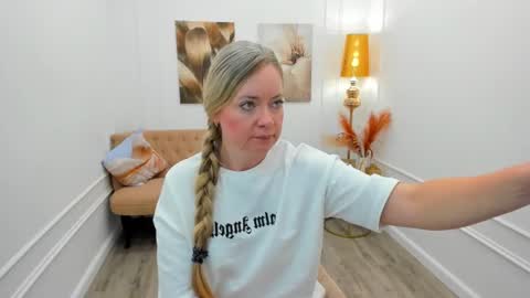 Charlotte online show from 19, 6, 2026