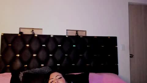 Snapshot of charlottemeyerr chatting on 8, 2, 2025 charlot online show from 8, 2, 2025