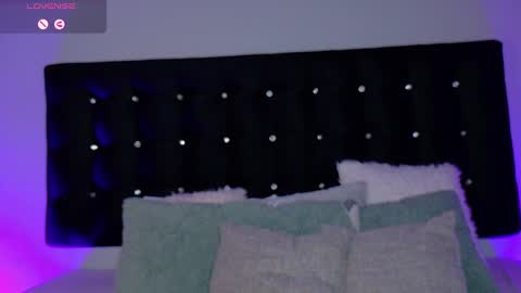 charlotterussel online show from 10, 2, 2025