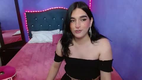 Snapshot of charlotteturners chatting on 16, 12, 2024 VALERIA online show from 16, 12, 2024