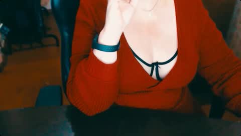 CharlotteXTasty online show from 5, 12, 2025