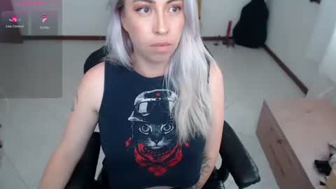 charlottezoe online show from 4, 12, 2024