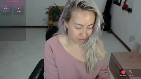 charlottezoe online show from 7, 12, 2024