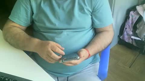 charly online show from 15, 4, 2026