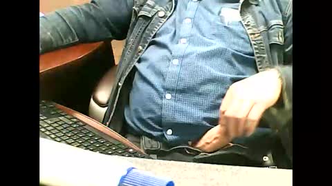 Snapshot of charmeur2672 chatting on 12, 5, 2026 charmeur2672 online show from 12, 5, 2026