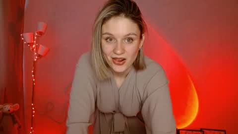 Snapshot of charming_beauty chatting on 14, 1, 2025 Michelle online show from 14, 1, 2025