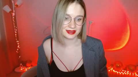 Snapshot of charming_beauty chatting on 28, 1, 2025 Michelle online show from 28, 1, 2025