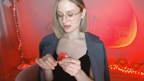 Snapshot of charming_beauty chatting on 30, 1, 2025 Michelle online show from 30, 1, 2025