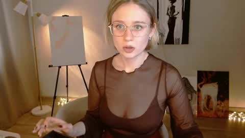 Snapshot of charming_beauty chatting on 18, 9, 2025 Michelle online show from 18, 9, 2025