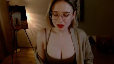 Snapshot of charming_beauty chatting on 14, 11, 2025 Michelle online show from 14, 11, 2025