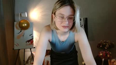 Snapshot of charming_beauty chatting on 29, 11, 2025 Michelle online show from 29, 11, 2025