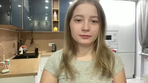 Sarah online show from 16, 9, 2025