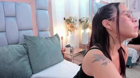 Snapshot of charolnox chatting on 5, 2, 2026 Charol online show from 5, 2, 2026