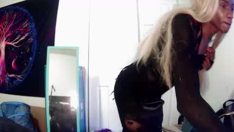 Miss Chocolate online show from 15, 12, 2024