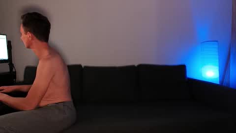 Chasing Rabbit online show from 23, 9, 2025