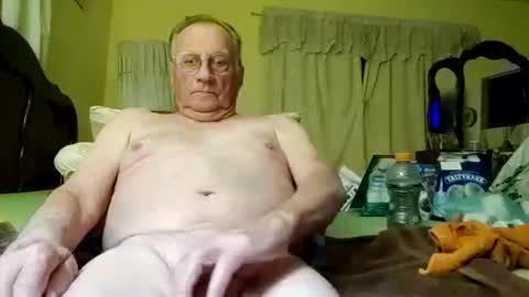 Snapshot of chatoffmale60 chatting on 16, 11, 2025 chatoffmale60 online show from 16, 11, 2025