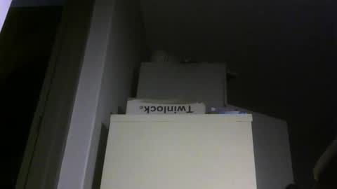 chaturbatordeluxe online show from 4, 2, 2026