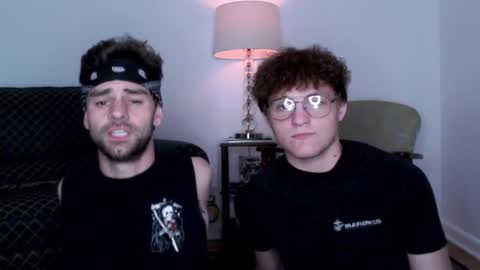 Snapshot of chaturcrash chatting on 27, 5, 2026 Crash Monroe online show from 27, 5, 2026