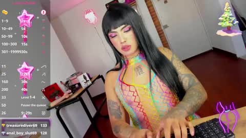 Sophie  online show from 23, 12, 2024