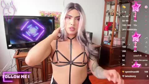 Sophie  online show from 6, 2, 2025