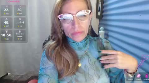 Snapshot of chayla_ruiz chatting on 8, 6, 2026 CHAYLA VICTORIA RUIZ online show from 8, 6, 2026