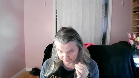 Snapshot of chealsiek chatting on 25, 5, 2026 chealsiek online show from 25, 5, 2026