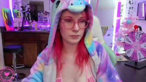 Candy Cuntress CheeTHIS CAM IS NON NUDE online show from 22, 12, 2024