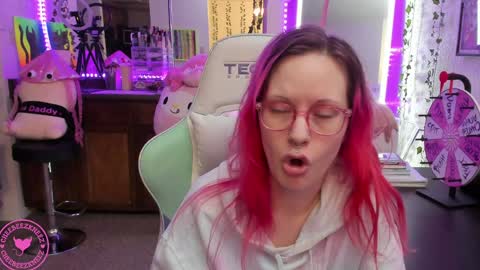 Candy Cuntress CheeTHIS CAM IS NON NUDE online show from 16, 1, 2025