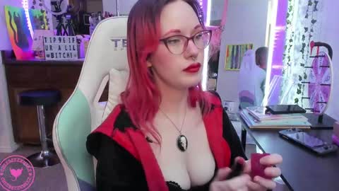 Candy Cuntress CheeTHIS CAM IS NON NUDE online show from 13, 2, 2025