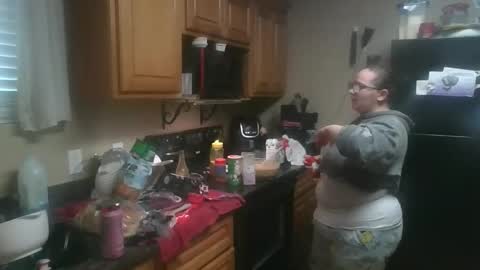 Snapshot of cheekychick420 chatting on 14, 12, 2025 cheekychick420 online show from 14, 12, 2025