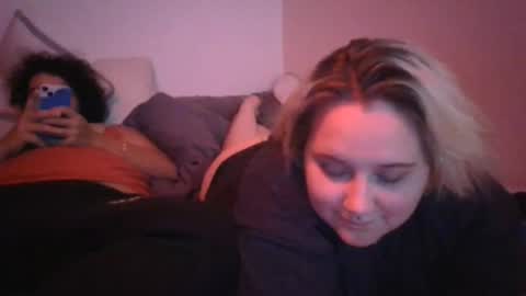 cheekychick420 online show from 17, 6, 2026