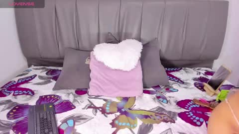 Snapshot of cheerlynn chatting on 6, 10, 2025 Cherlyn online show from 6, 10, 2025