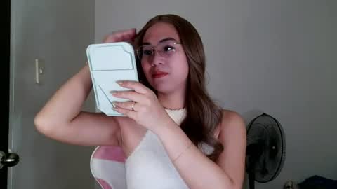 Snapshot of chelly4u69 chatting on 13, 7, 2026 chelly4u69 online show from 13, 7, 2026