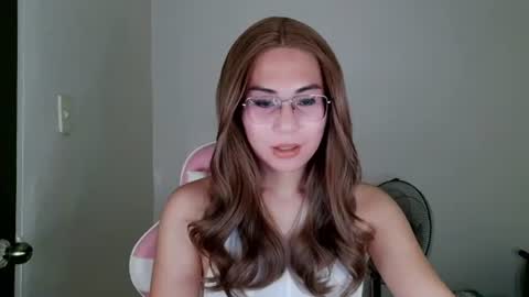 Snapshot of chelly4u69 chatting on 24, 7, 2026 chelly4u69 online show from 24, 7, 2026