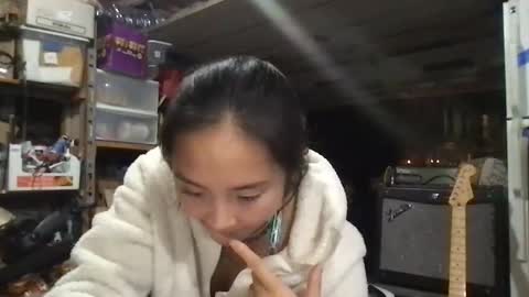 chellybear101 online show from 3, 12, 2024