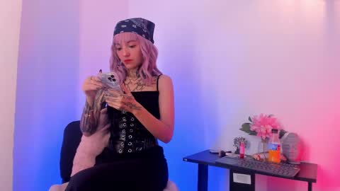 Chelsea  online show from 1, 12, 2025