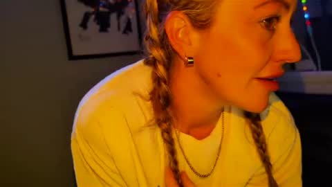 Snapshot of chelseelynn chatting on 7, 2, 2026 chelsee lynn online show from 7, 2, 2026
