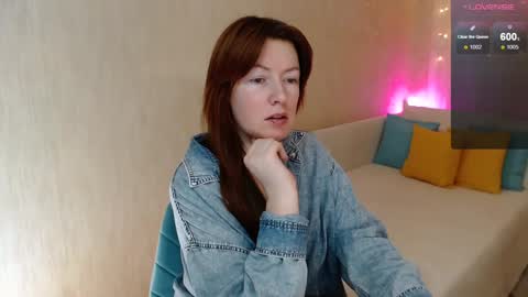 Snapshot of chelsey_rayne chatting on 7, 2, 2025 Instagram faroffland online show from 7, 2, 2025