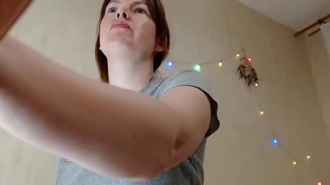 Snapshot of chelsey_rayne chatting on 10, 3, 2025 Instagram faroffland online show from 10, 3, 2025