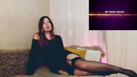 Snapshot of chelsey_rayne chatting on 11, 3, 2025 Instagram faroffland online show from 11, 3, 2025