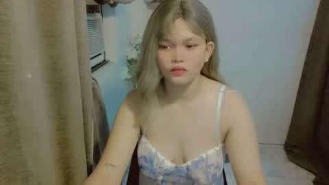 Snapshot of chennybbgirl chatting on 8, 10, 2025 chenny online show from 8, 10, 2025
